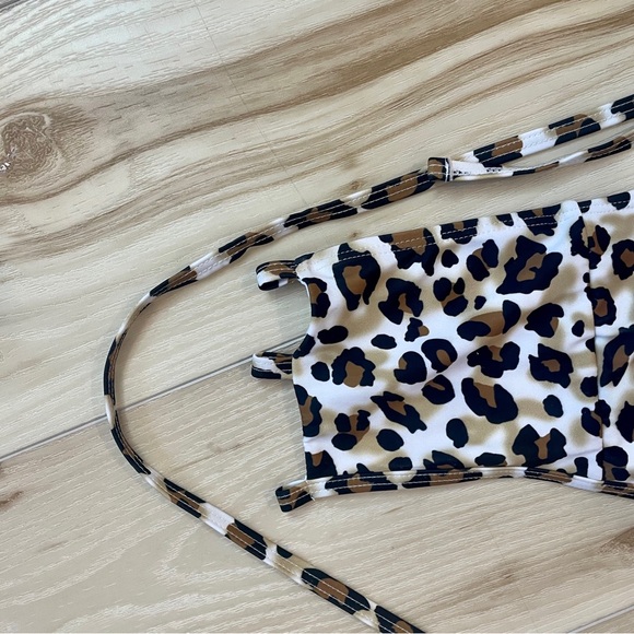 Leopard Print 2 Piece Swimsuit With Adjustable￼ Corset Back Size M Shein (183) - Picture 7 of 13